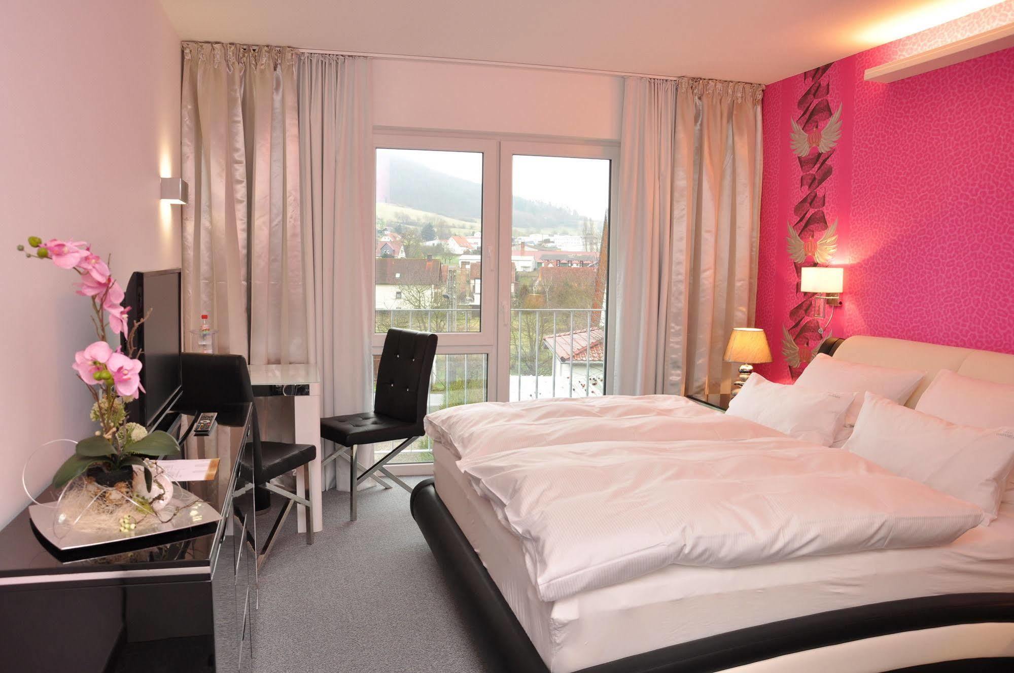 Gaestehaus Villa Casamia (Adults Only) Шмалкалден Екстериор снимка